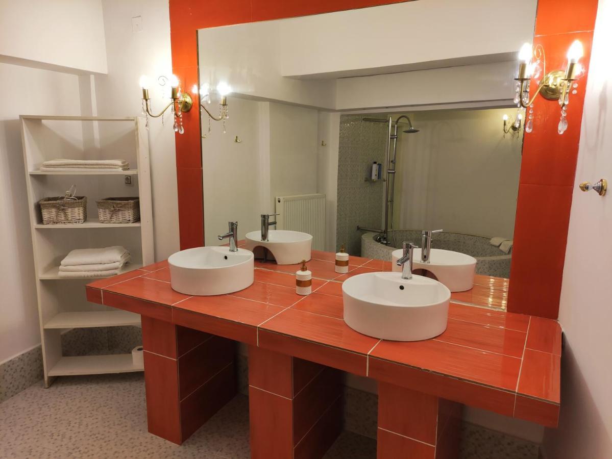 Superior Chic Family Apartment 칼람파카 외부 사진